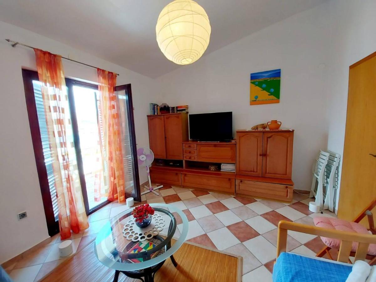 פג Apartment Pepo Pag מראה חיצוני תמונה